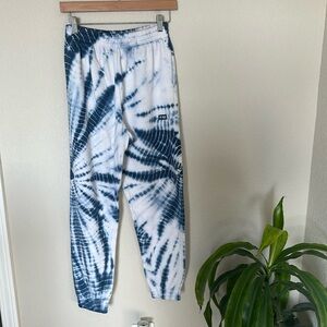 PINK by Victoria’s Secret Sweats
